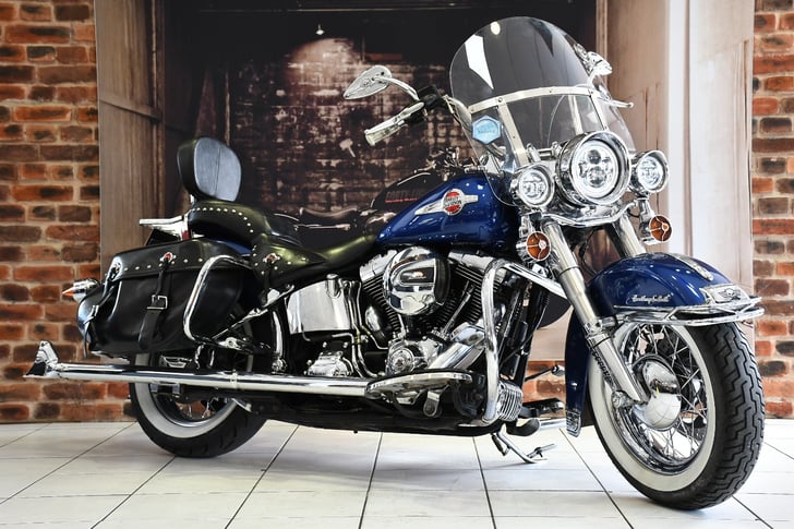 HARLEY-DAVIDSON SOFTAIL FLSTC HERITAGE SOFTAIL CLASSIC