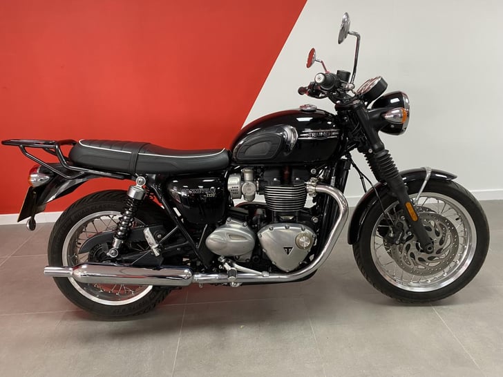 Triumph BONNEVILLE T120