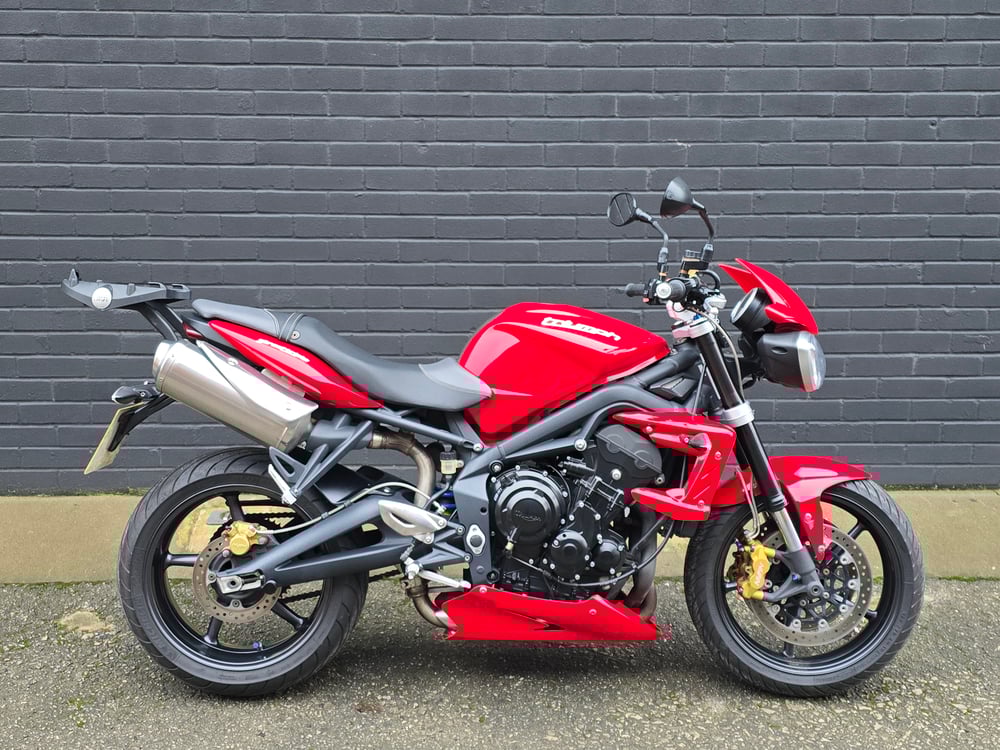 Used Triumph STREET TRIPLE 675 R ABS STREET TRIPLE 675 R ABS for sale in Nottingham