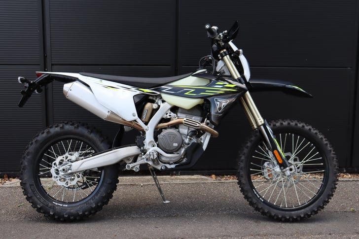 Triumph TF 250-E