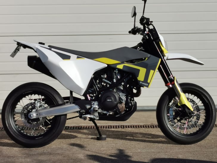 HUSQVARNA 701 SUPERMOTO