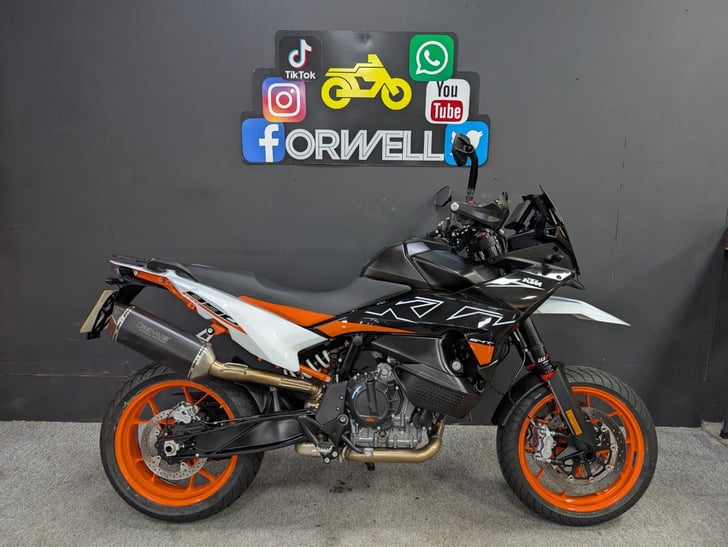 KTM 890 SMT 2024 