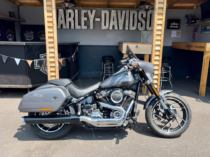 Harley-Davidson SOFTAIL 1745 FLSB SPORT GLIDE