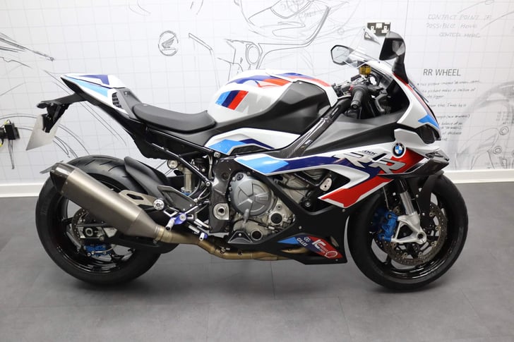 BMW M 1000 RR