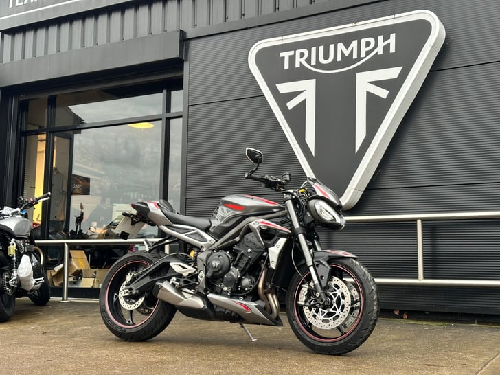 Triumph STREET TRIPLE 765 RS
