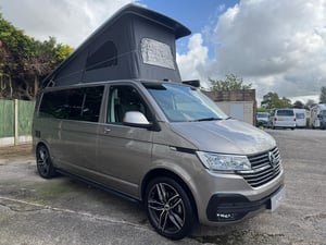 Used Volkswagen TRANSPORTER TRANSPORTER for sale in Preston | Image 2