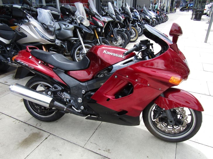 Kawasaki ZZR1100 1100 D7