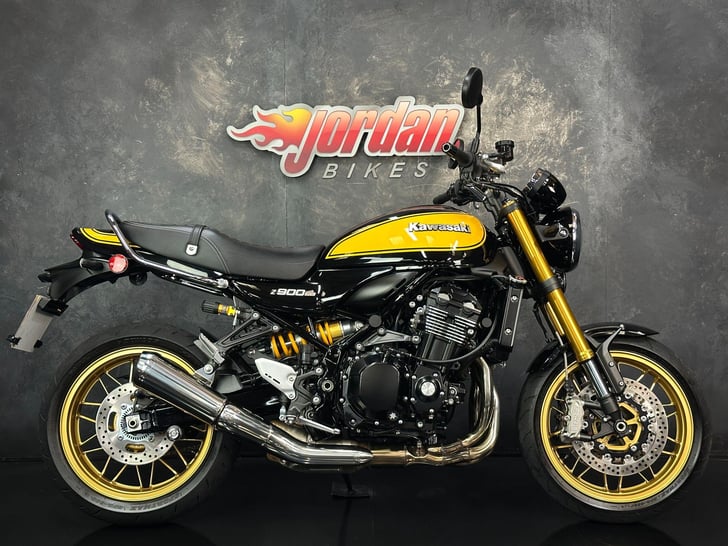 Kawasaki Z900 RS SE MODERN CLASSIC