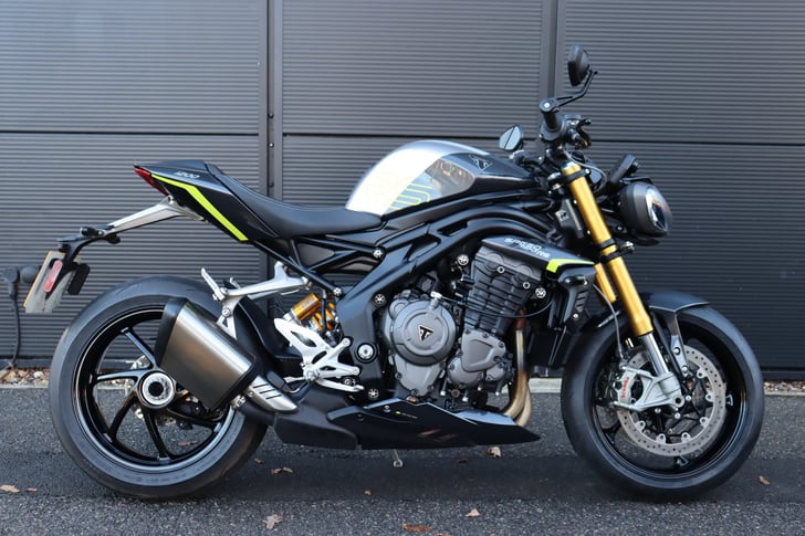 Triumph SPEED TRIPLE 1200 RS