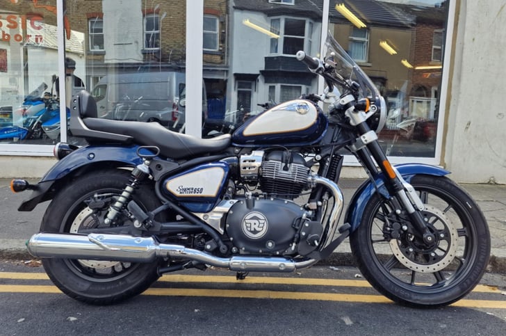 Royal Enfield SUPER METEOR 650 CELESTIAL
