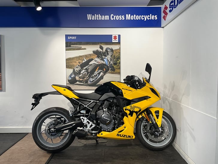 Suzuki GSX-8R 800 KIIRO EURO 5
