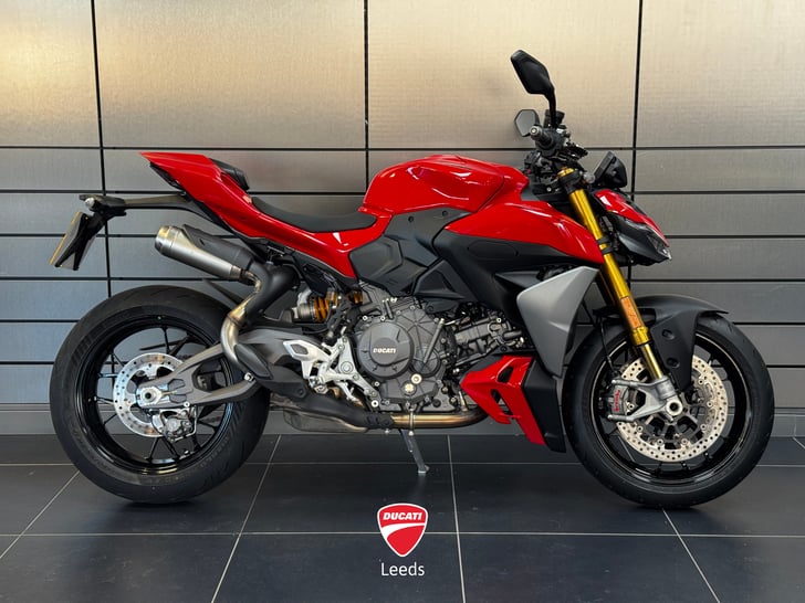 Ducati STREETFIGHTER V2 S