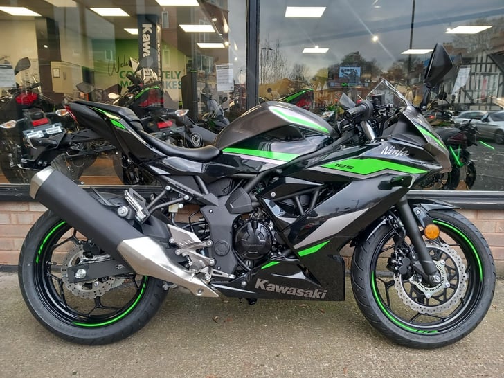 Kawasaki deals 125 motorbike