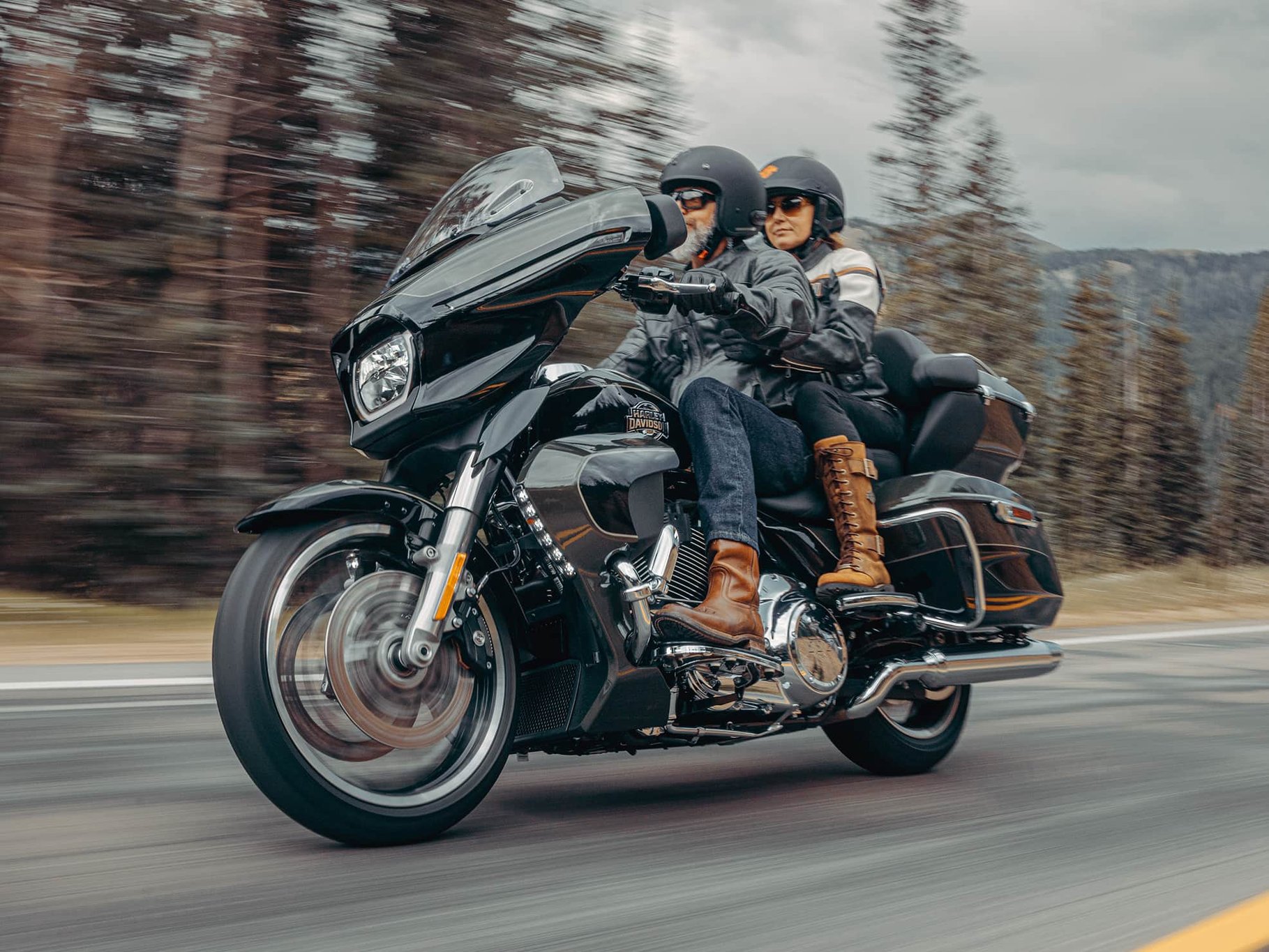 Harley-Davidson® STREET GLIDE™ LIMITED