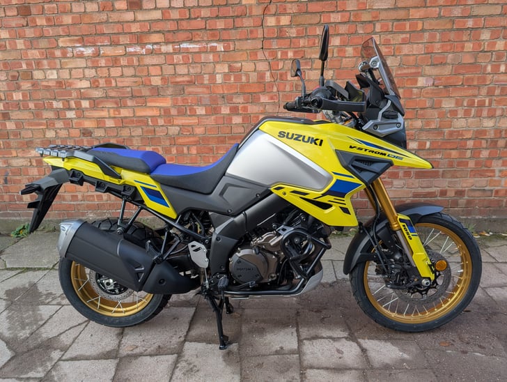 Suzuki V-STROM 1050DE