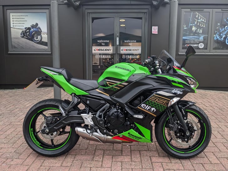 KAWASAKI EX650