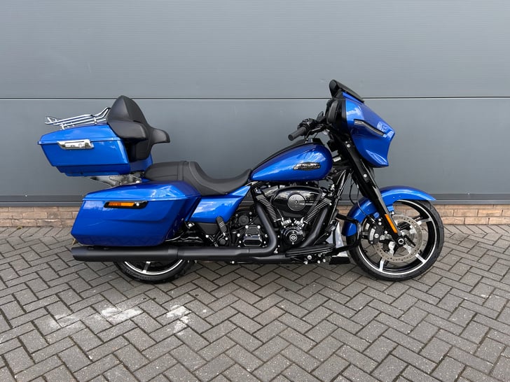 Harley-Davidson TOURING FLHX STREET GLIDE