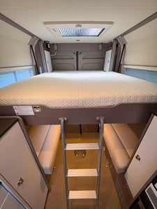 Used Burstner ELISEO ELISEO for sale in Wythall | Image 2