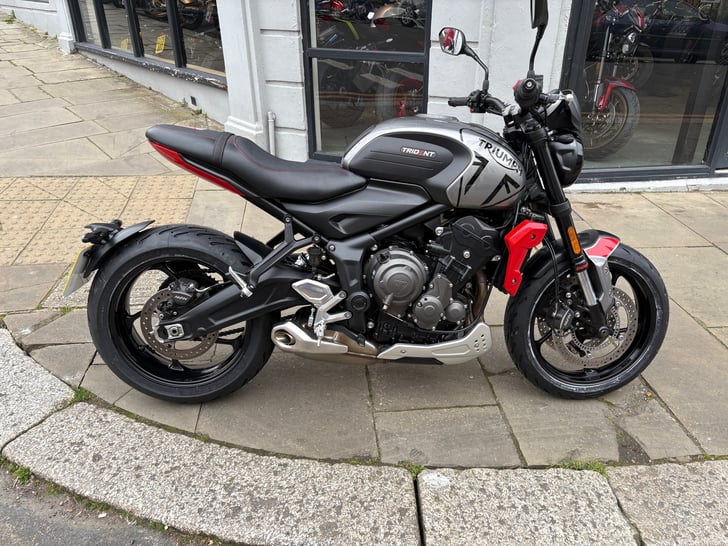 Triumph TRIDENT 660