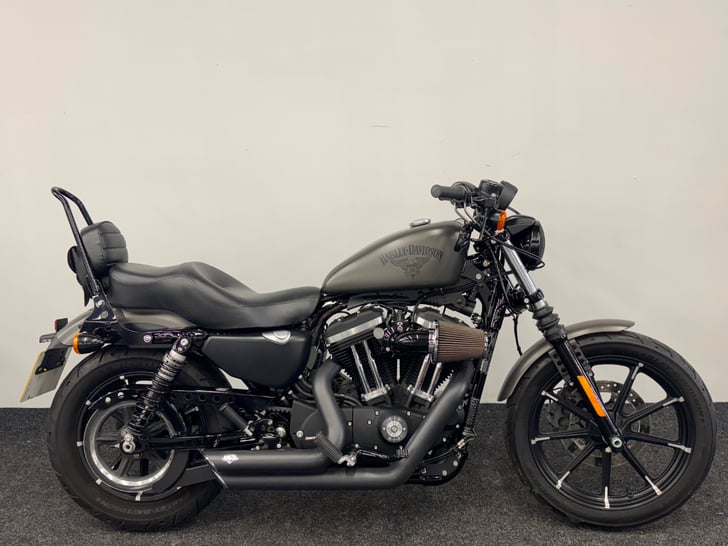 Harley-Davidson SPORTSTER XL883N IRON