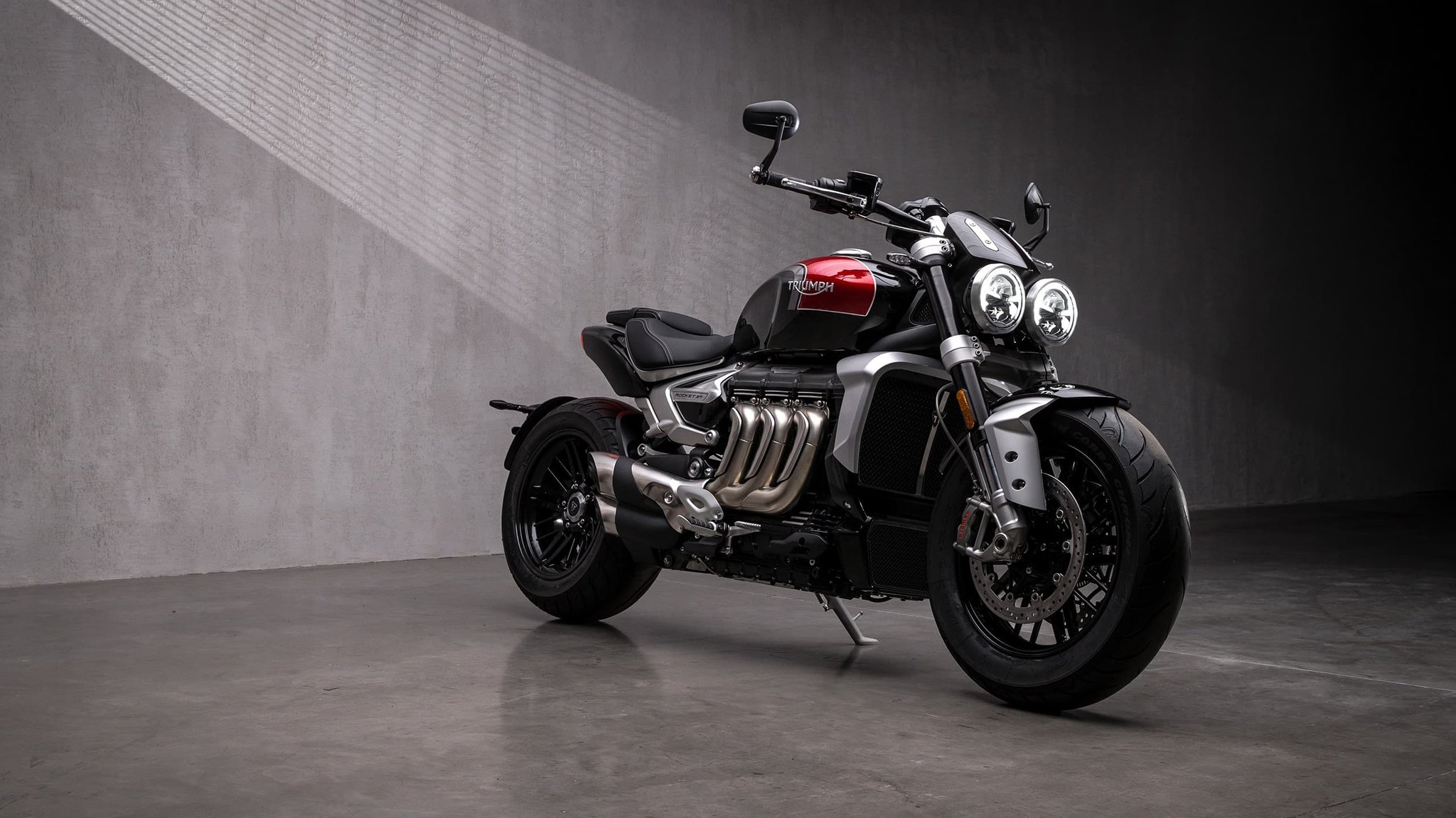 Triumph rocket 3 on sale r torque