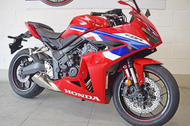 Honda CBR650RACT E-CLUTCH 26MY 