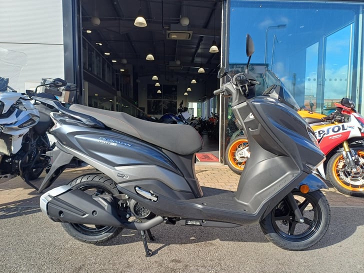 Suzuki Burgman Street 125EX