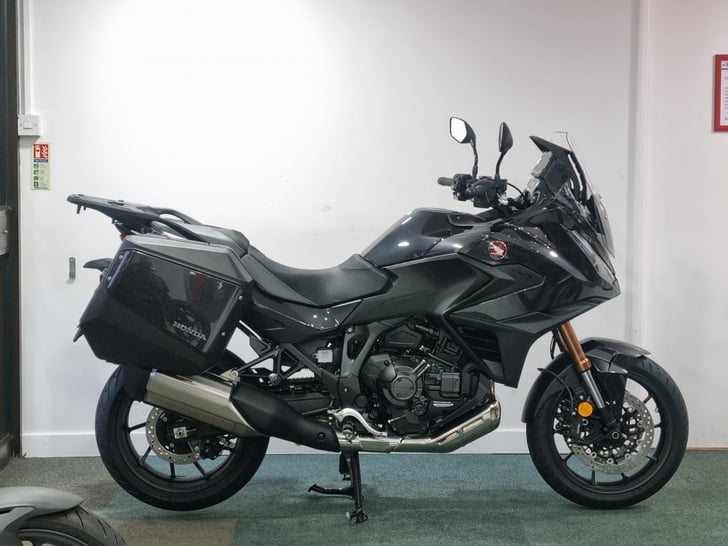 Honda NT1100 DCT
