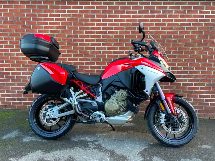 DUCATI MULTISTRADA V4 S