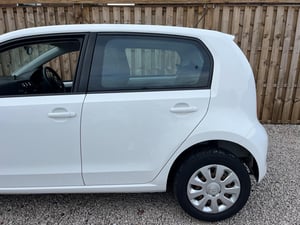 Used Skoda CITIGO CITIGO 1.0 MPI GREENTECH SE EURO 5 (S/S) 5DR for sale in Chesterfield | Image 2