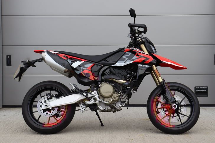 Ducati HYPERMOTARD