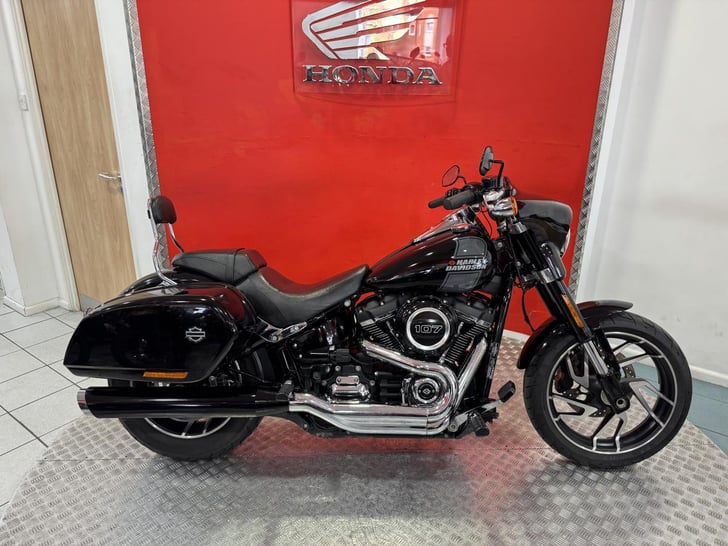 Harley-Davidson SPORT GLIDE 1745 23 