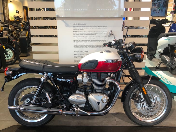 Triumph BONNEVILLE T120