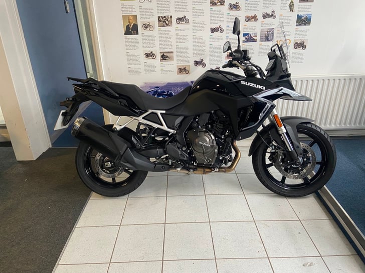 Suzuki V-STROM 800RE