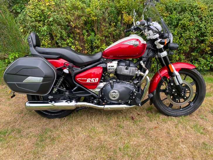 Royal Enfield SUPER METEOR 650 CELESTIAL