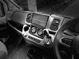 Used Elddis AUTOQUEST CV20 AUTOQUEST CV20 for sale in Wythall | Image 2