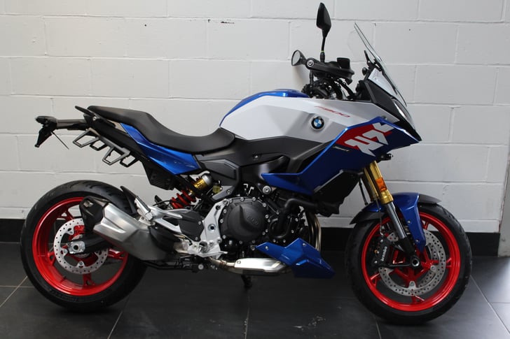 BMW F 900 XR