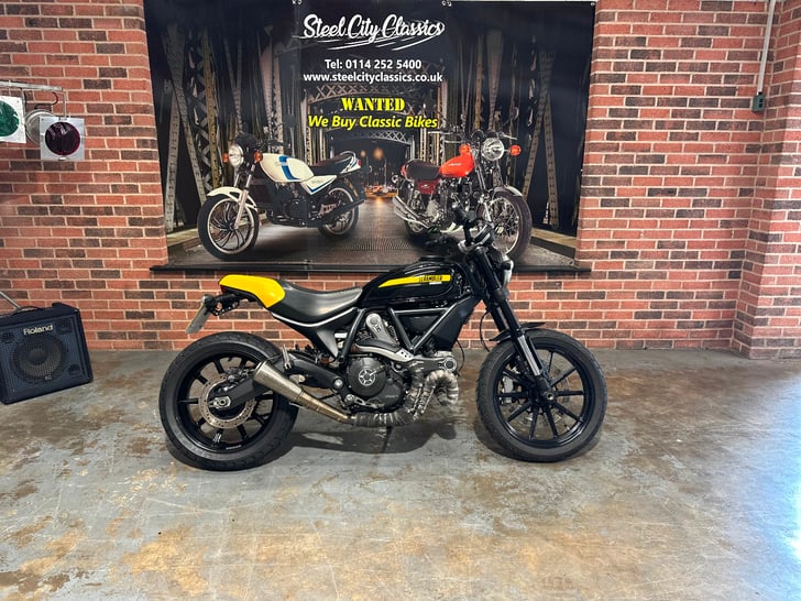 Ducati SCRAMBLER FULL THROTTLE