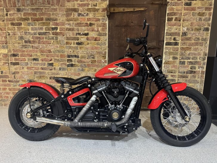 HARLEY-DAVIDSON STREET BOB