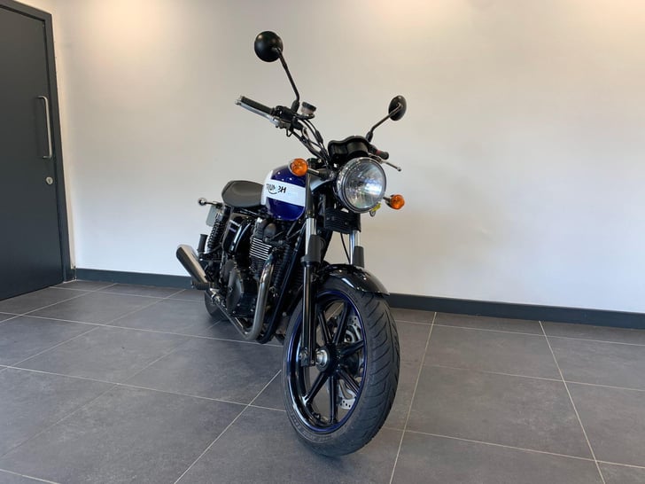 TRIUMPH BONNEVILLE NEWCHURCH 865