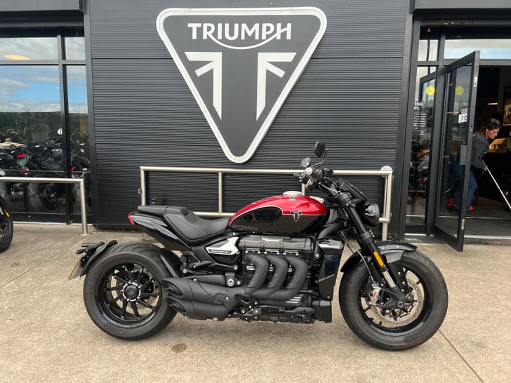 Triumph ROCKET III 2458 STORM R