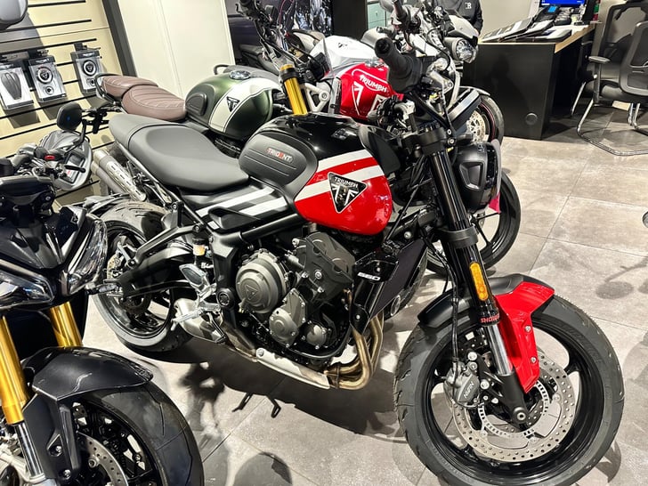 Triumph TRIDENT 660 TRIPLE TRIBUTE EDITION