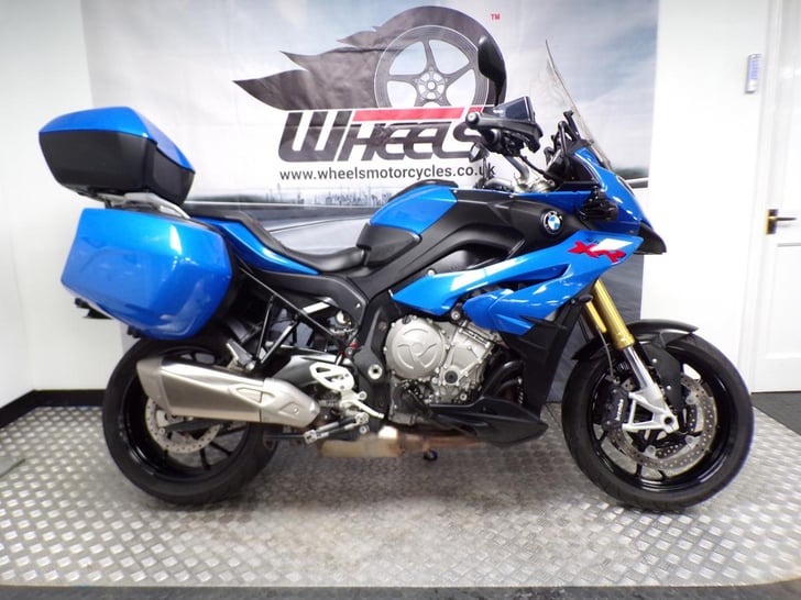 BMW S1000XR