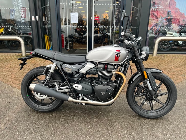 Triumph SPEED TWIN 900