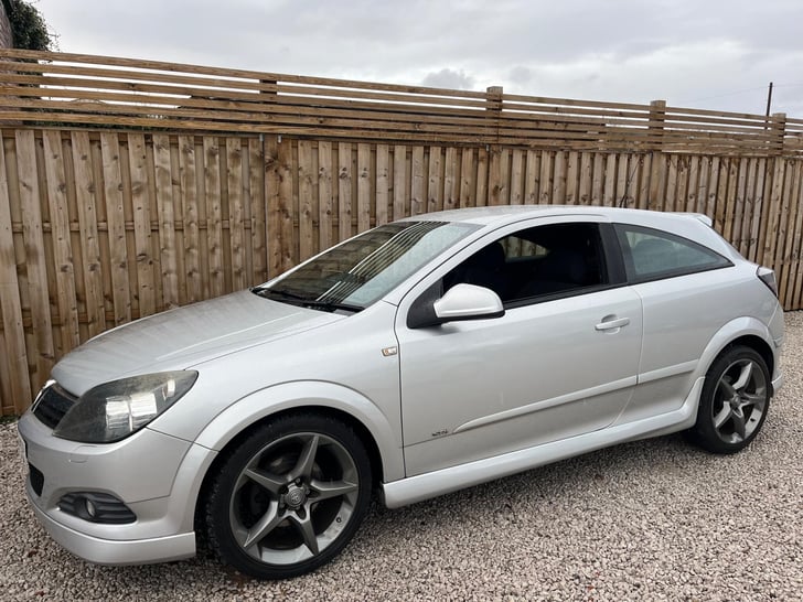VAUXHALL ASTRA 1.8 VVT 16V SRI EXTERIOR PACK SPORT HATCH 3DR | Chesterfield