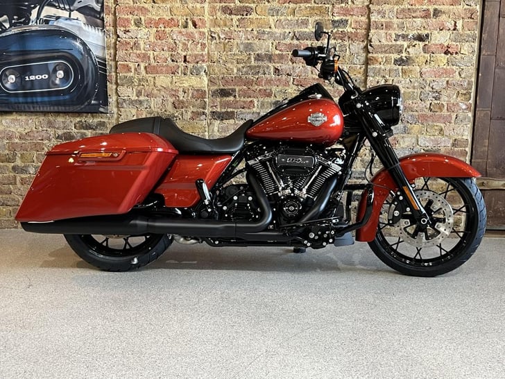 Harley-Davidson ROAD KING SPECIAL 114CI FLHRXS 