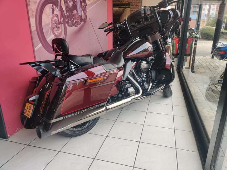 Harley-Davidson CVO FLHXSE STREET GLIDE