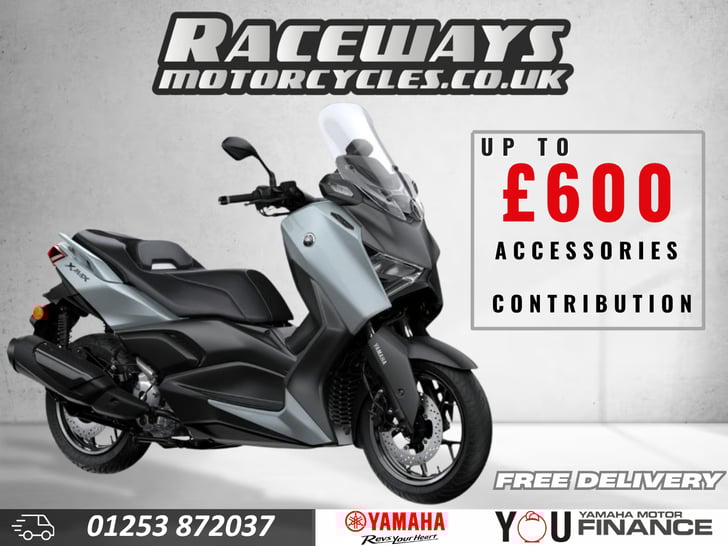 Yamaha XMAX 300 Tech Max +