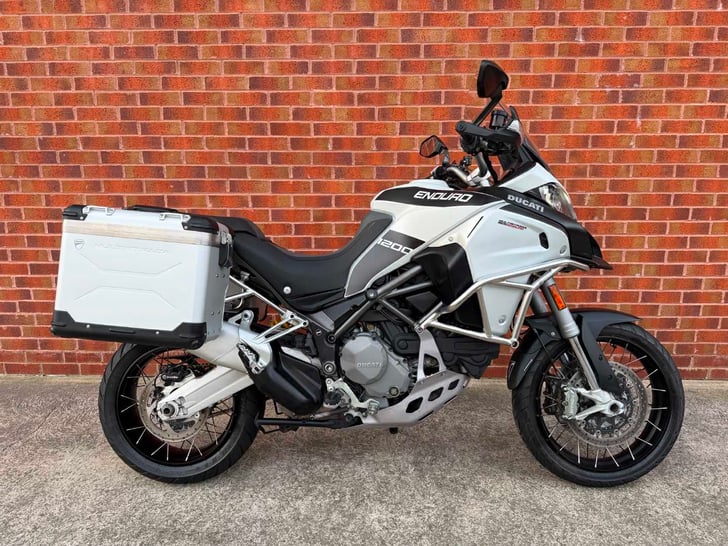 Ducati MULTISTRADA 1200 ENDURO