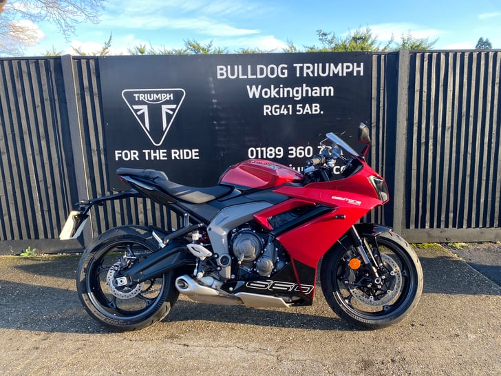 Triumph DAYTONA 660